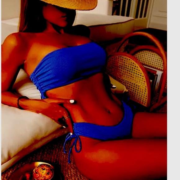 ⭐️New gorgeous Deep blue ribbed, Bando string tie  bikini women size large🌴 - Picture 1 of 8